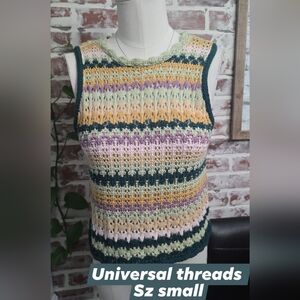 Universal threads womens sweater sz small
